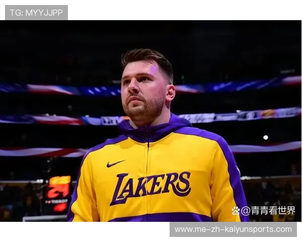 东契奇突破造犯规,罚球线展现决胜能力 东契奇突破造犯规,罚球线展现决胜能力